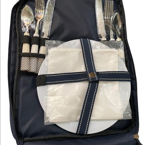 HSN Red Envelope Picnic Cooler Backpack Original $130 BRAND NEW!! Navy Blue - Picture 7 of 9